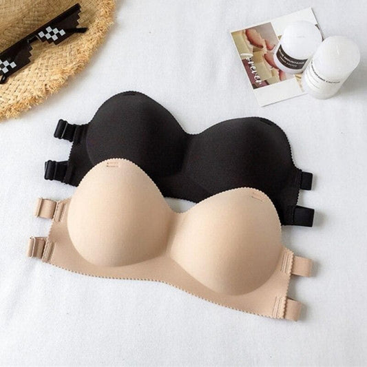 Seamless self-supporting bra